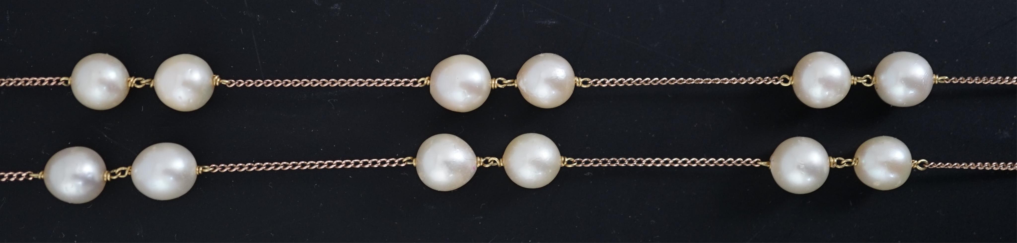 A modern Italian single strand cultured pearl and chain link necklace, with 10kt clasp